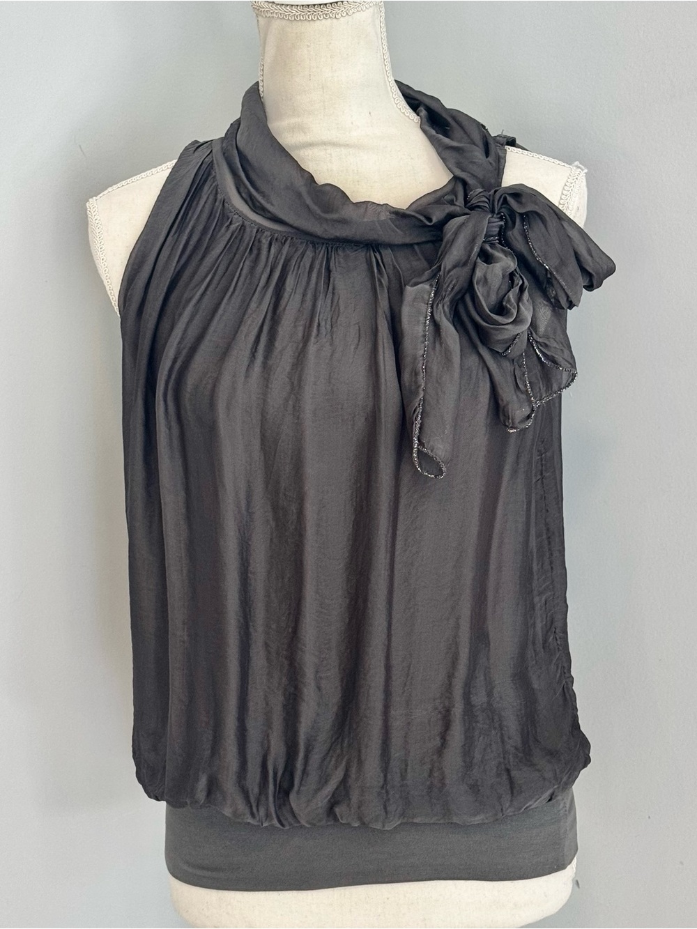 Made in Italy Sleeveless Silk Tie-Neck Blouse